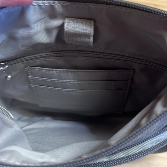 Baggallini small crossbody purse EUC - Picture 5 of 7